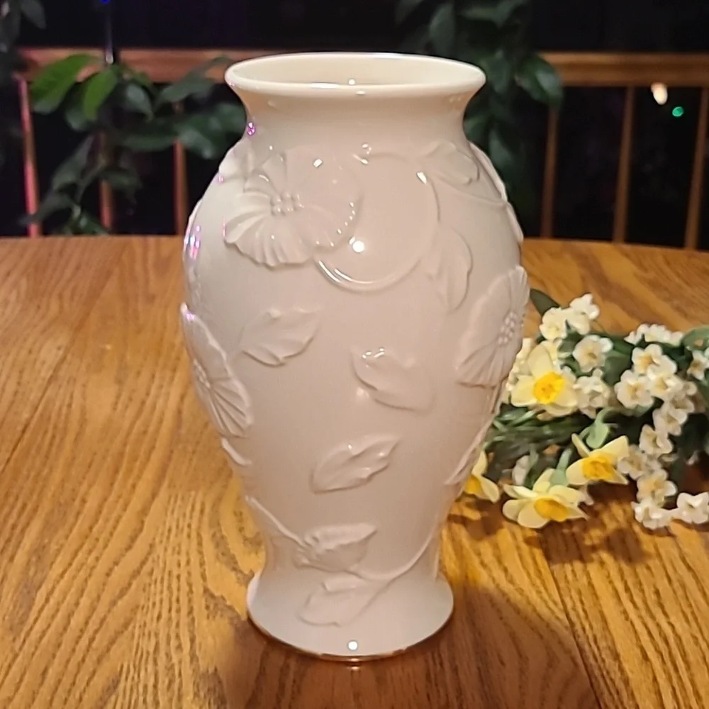 Lenox Ivory Poppy Embossed Floral Vase